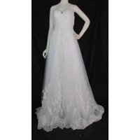 Bnwot Unbranded, Size 8, Ivory, Strapless Sweetheart, Lace And Tulle, A Line Wedding Dress