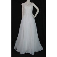 Bnwot White Size 26 A Line Sleeveless Illusion Neck Floral Embroidered Bodice Organza Wedding Dress