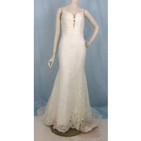 Bnwot Size 8 Ivory Fit And Flare Spaghetti Lace Overlay Wedding Dress With Illusion Plunge Neckline