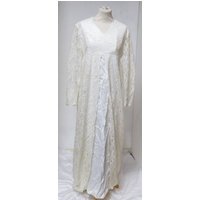 Vintage Unbranded Wedding Dress White Size: 8