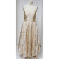 Unbranded Strapless Dress Pink Size: 4