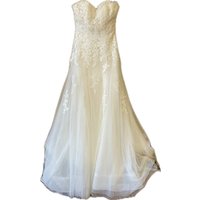 San Patrick 1964 Wedding Dress Strapless Fitted Bodice With Support Back Zip With Buttons To Hide